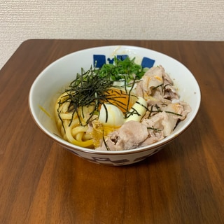 やみつき肉うどん